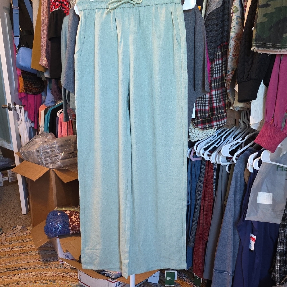 Halara Women's Light Green Linen Like Pants